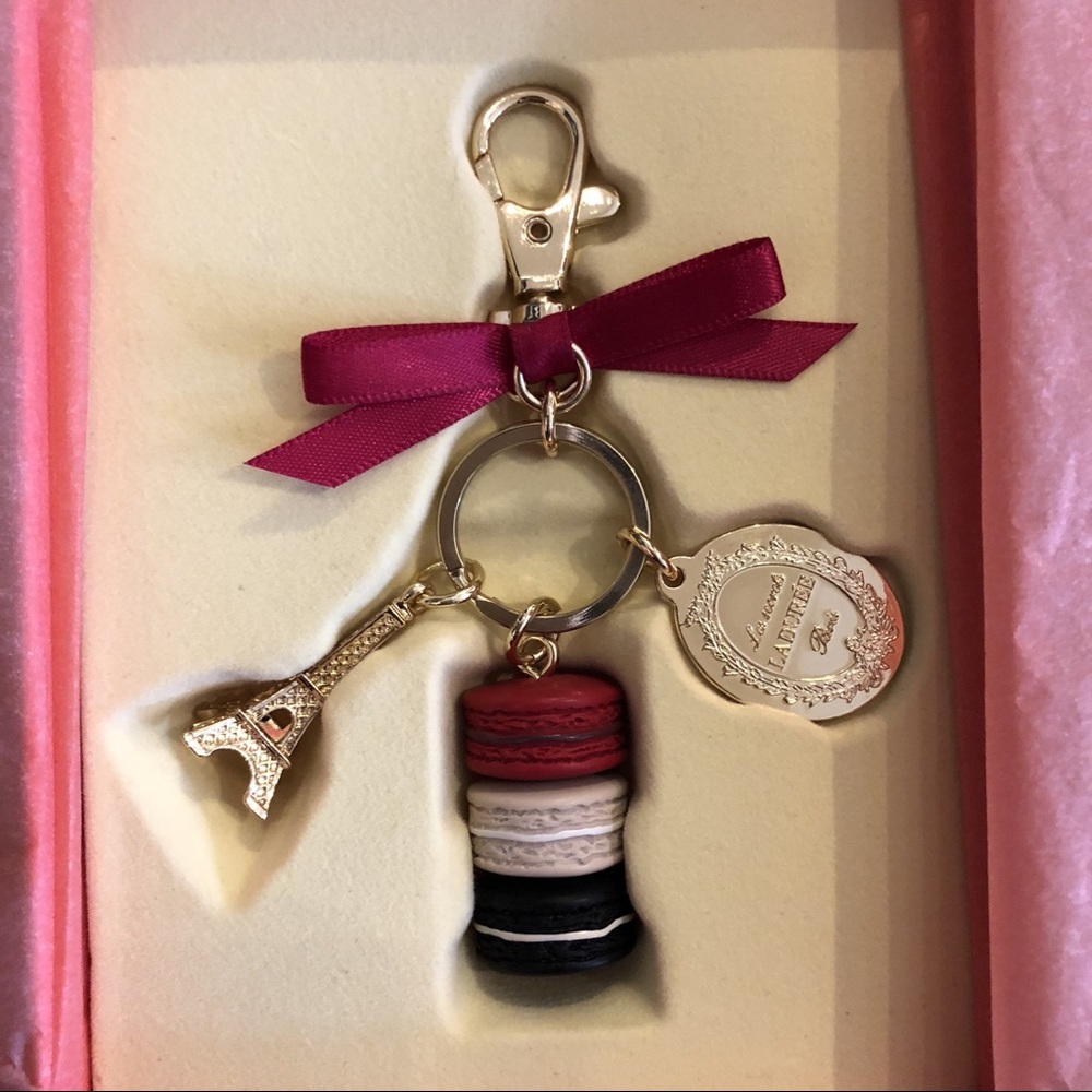 🎀 LADUREE Key Charm